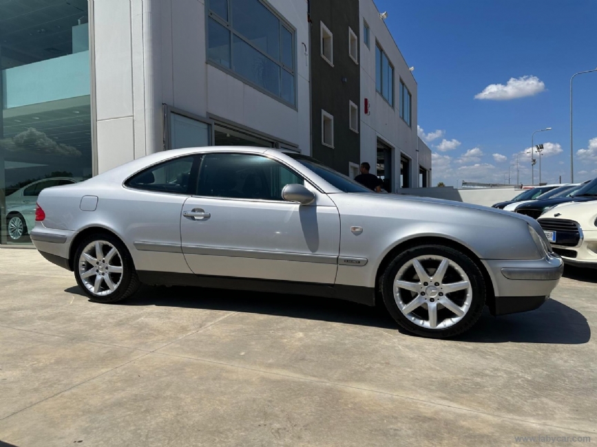 MERCEDES-BENZ Classe CLK