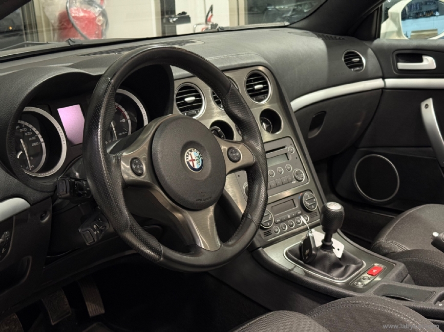 ALFA ROMEO Spider