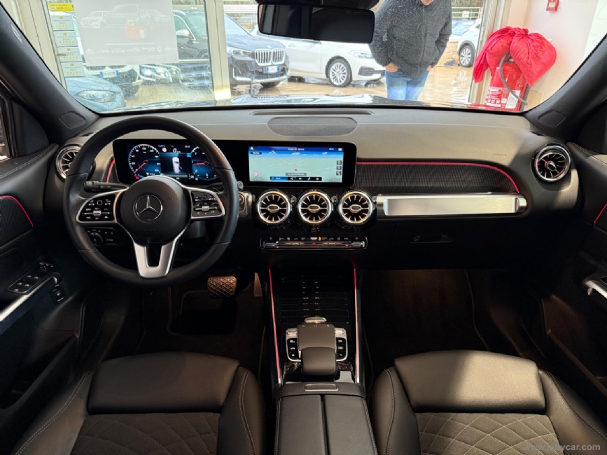 MERCEDES-BENZ Classe GLB
