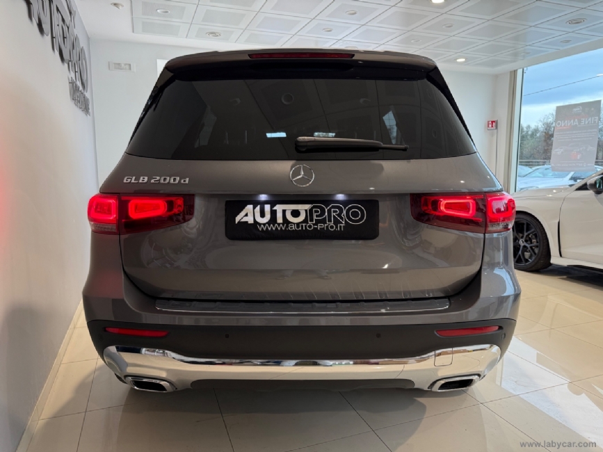 MERCEDES-BENZ Classe GLB