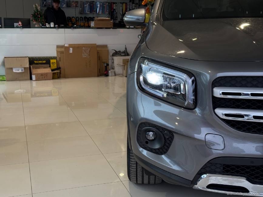 MERCEDES-BENZ Classe GLB