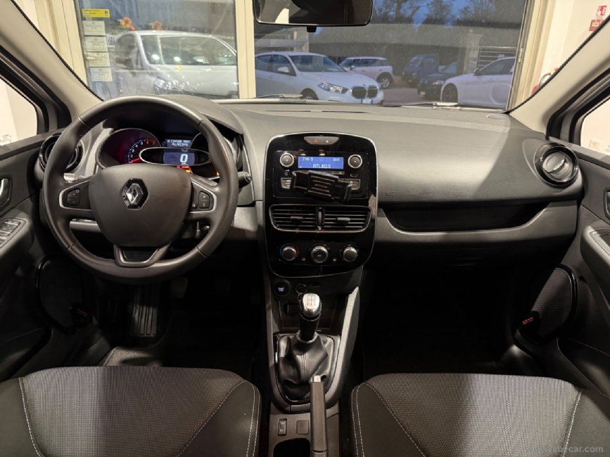 RENAULT Clio