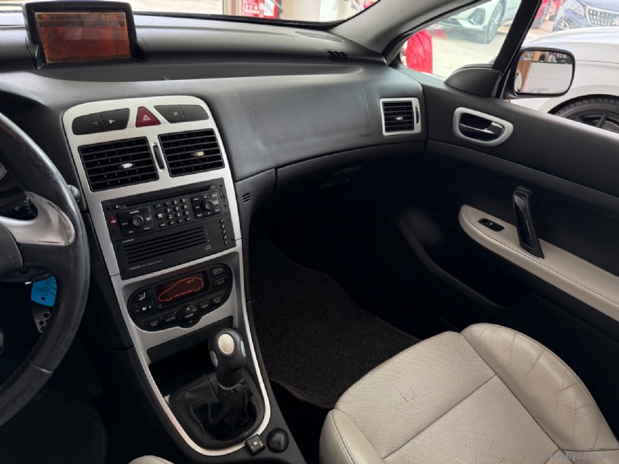 PEUGEOT 307
