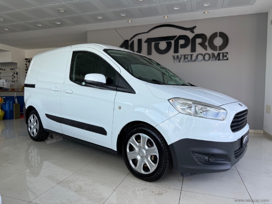 FORD Transit Courier
