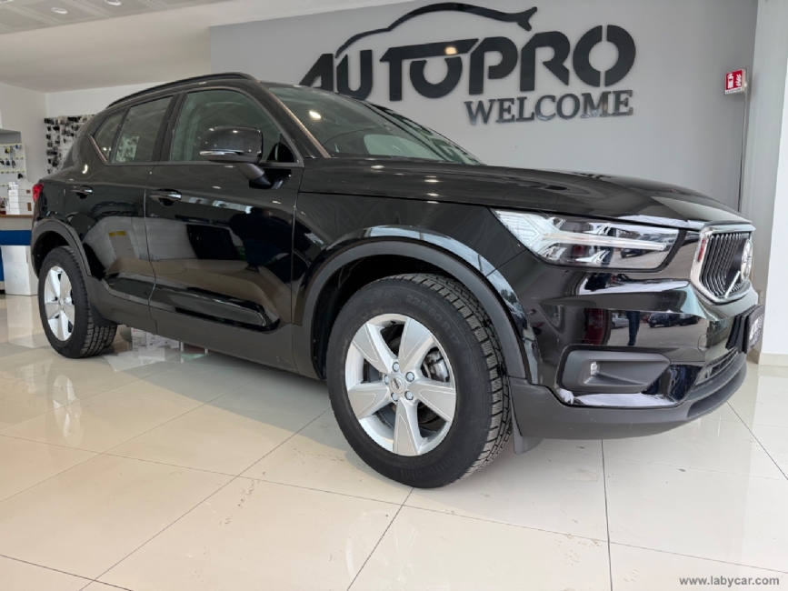 VOLVO XC40