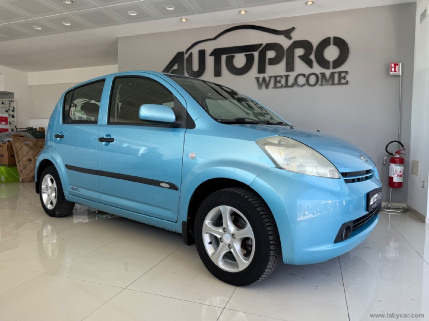 DAIHATSU Sirion