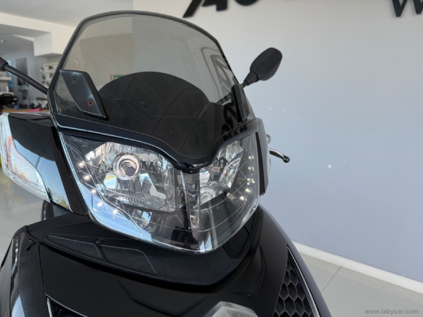 PIAGGIO MP3 - 300CC
