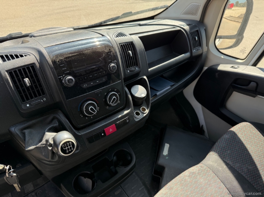 PEUGEOT Boxer