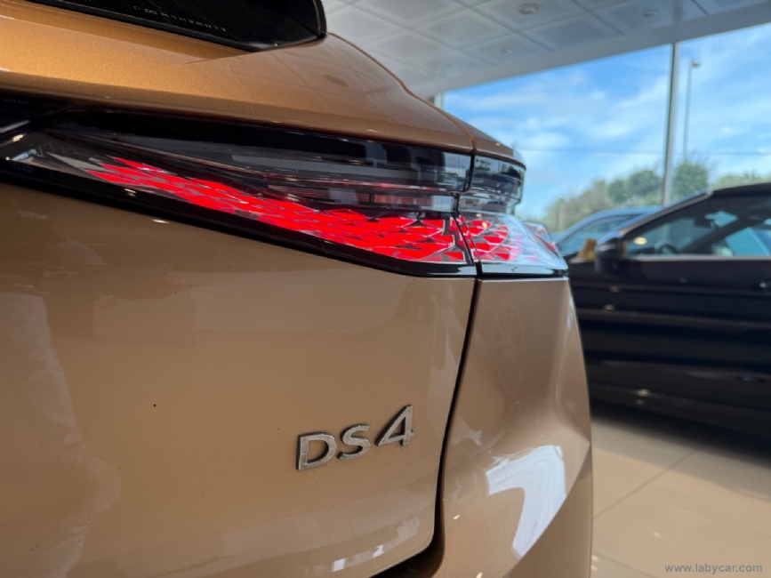 DS AUTOMOBILES DS4