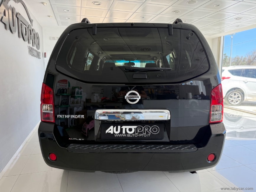 NISSAN Pathfinder