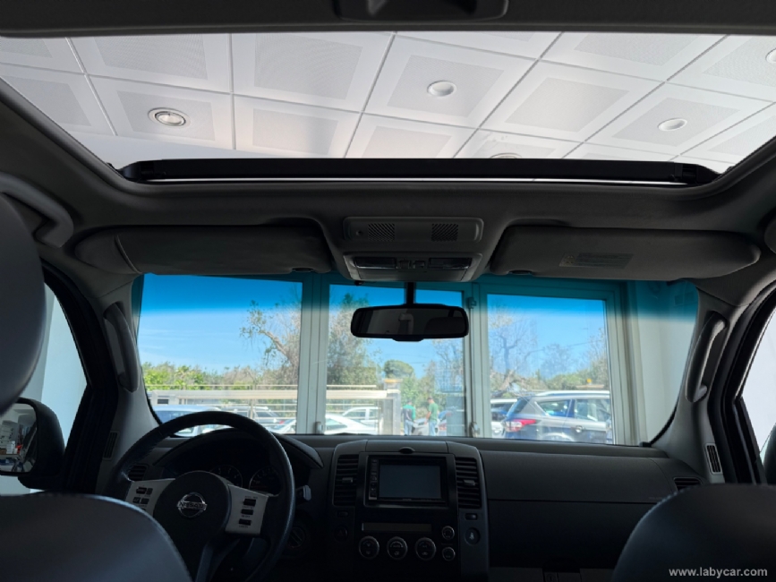 NISSAN Pathfinder