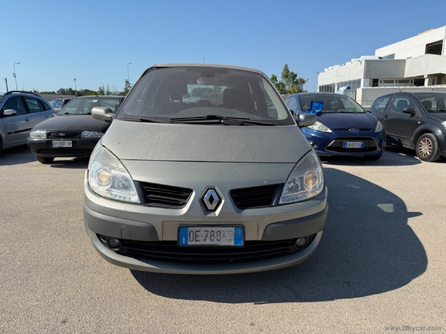 RENAULT Scnic