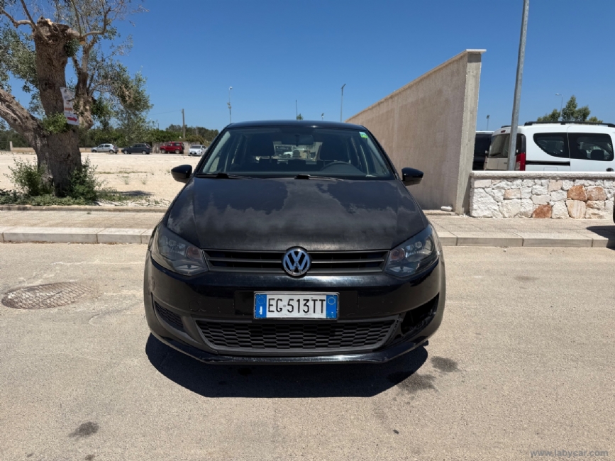 VOLKSWAGEN Polo