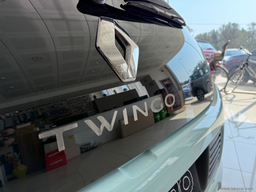 RENAULT Twingo
