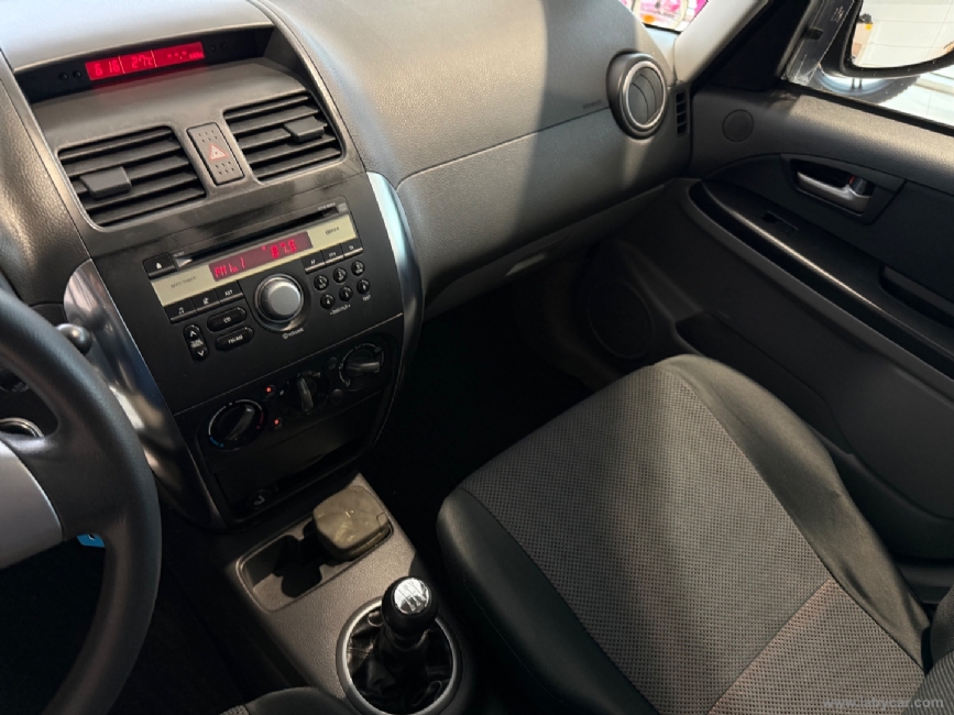 SUZUKI SX4