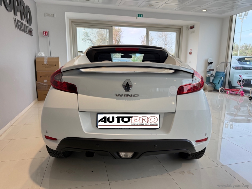 RENAULT Wind