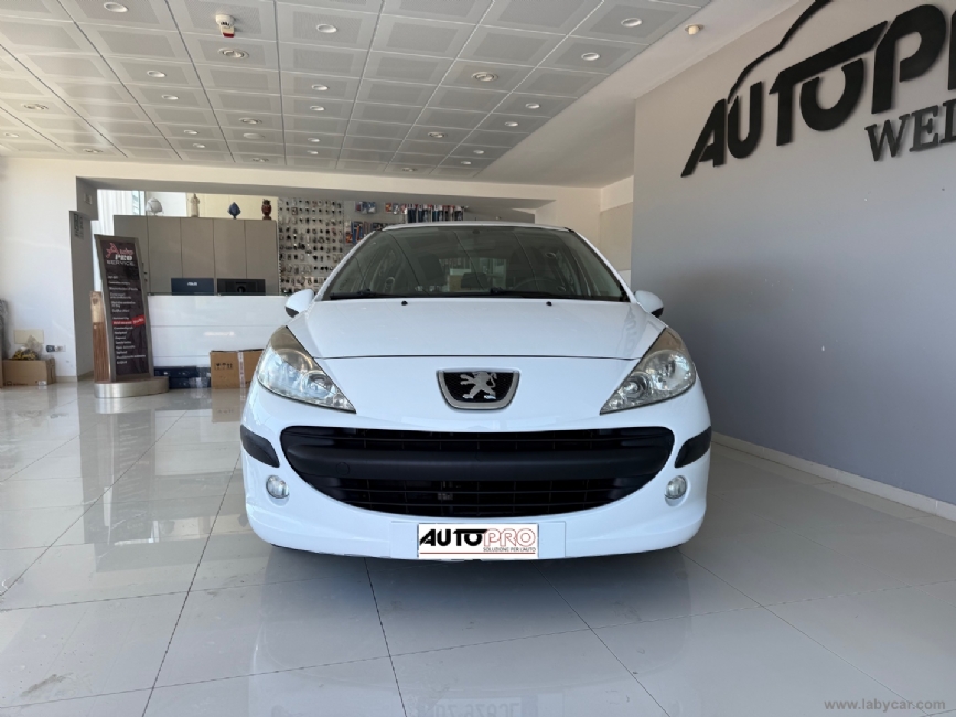 PEUGEOT 207
