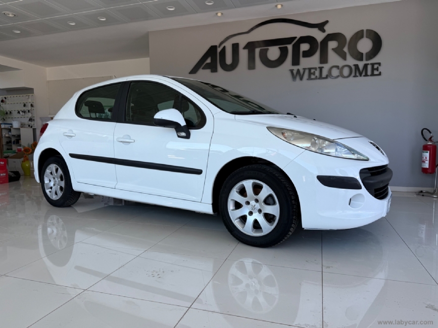 PEUGEOT 207