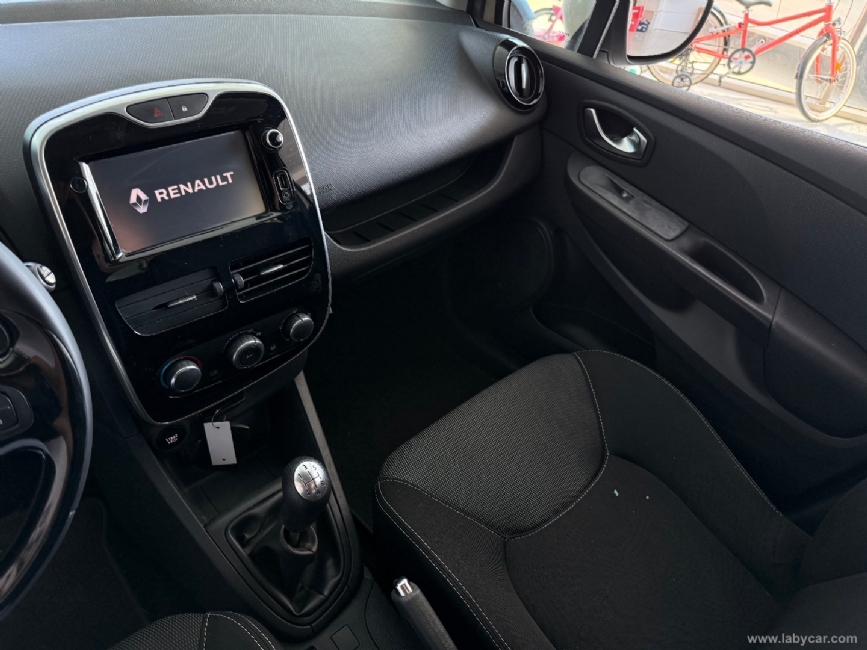 RENAULT Clio