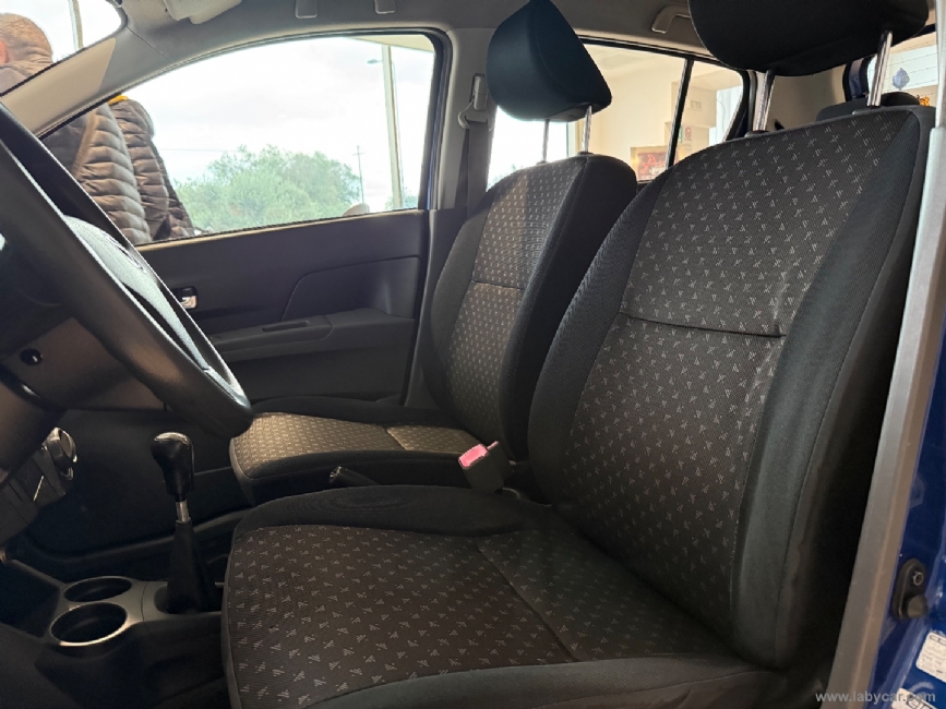 DAIHATSU Cuore