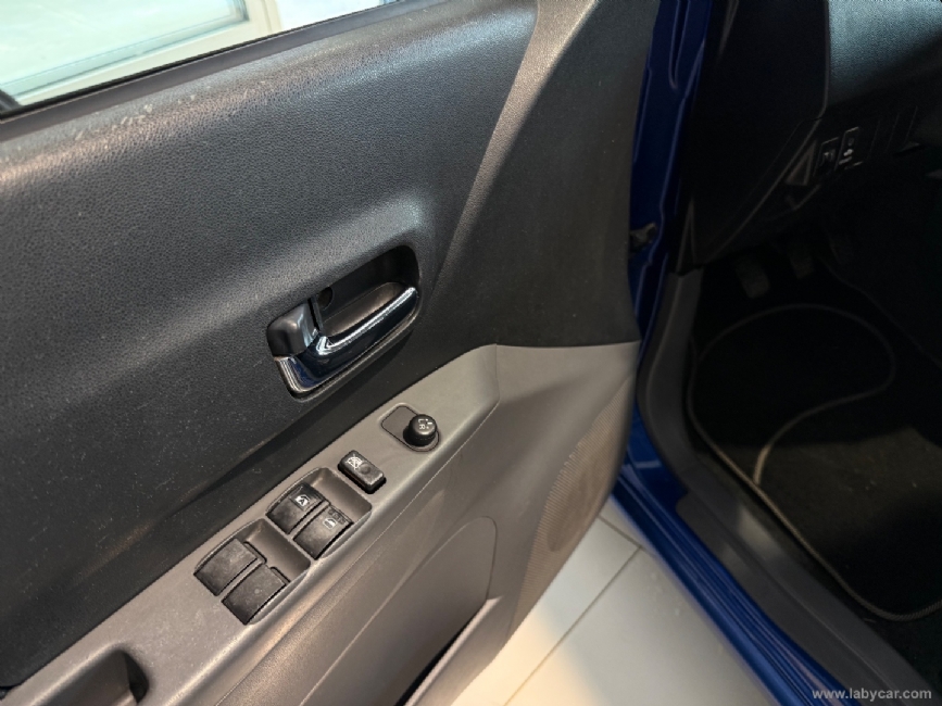 DAIHATSU Cuore