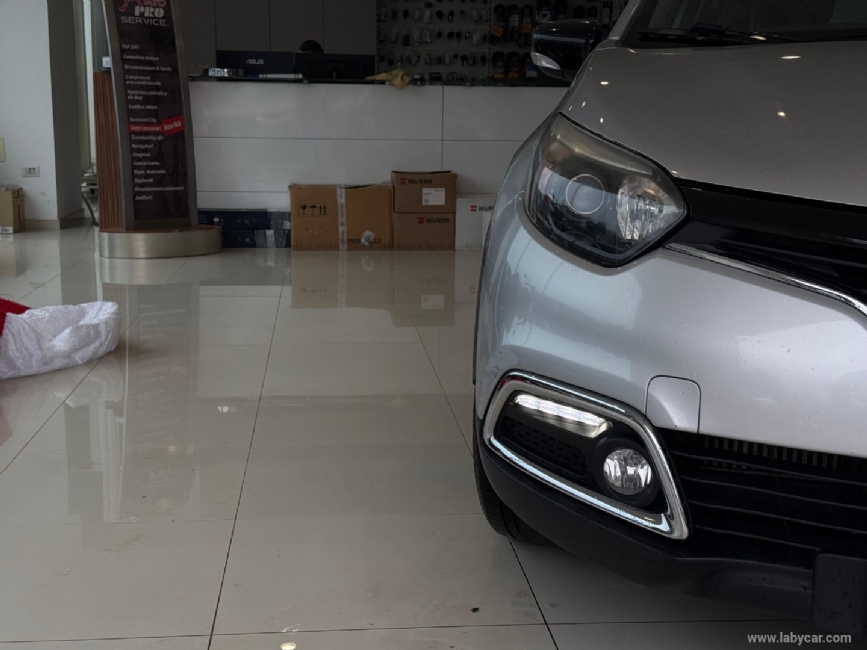 RENAULT Captur