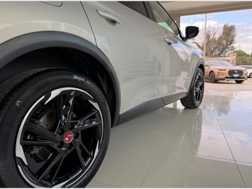 DS AUTOMOBILES DS7