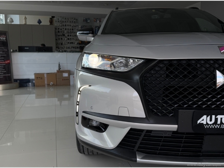DS AUTOMOBILES DS7