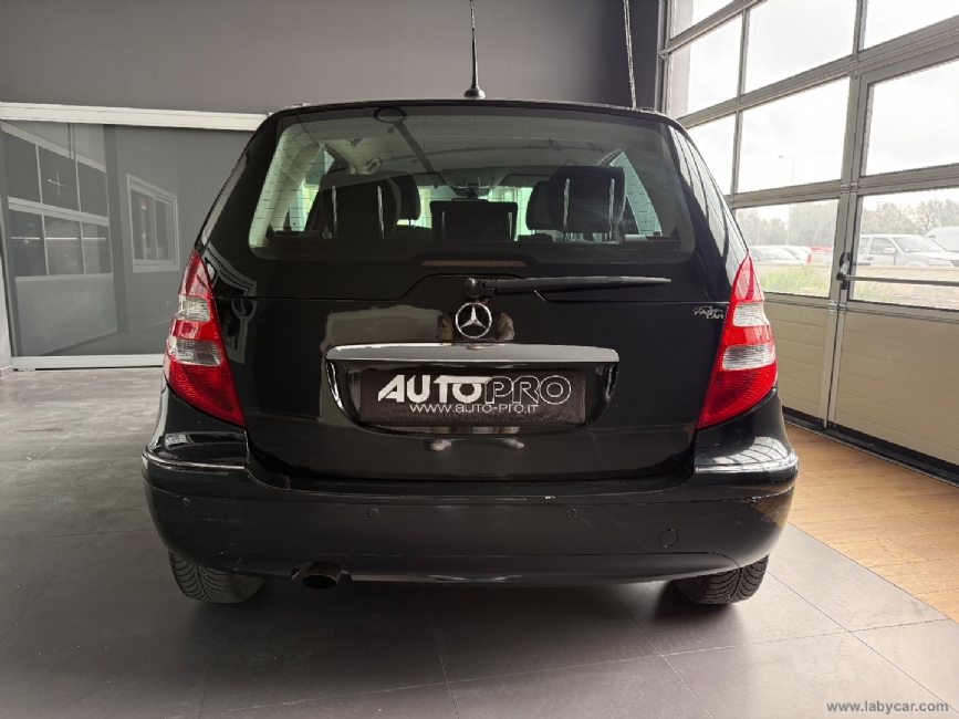 MERCEDES-BENZ Classe A