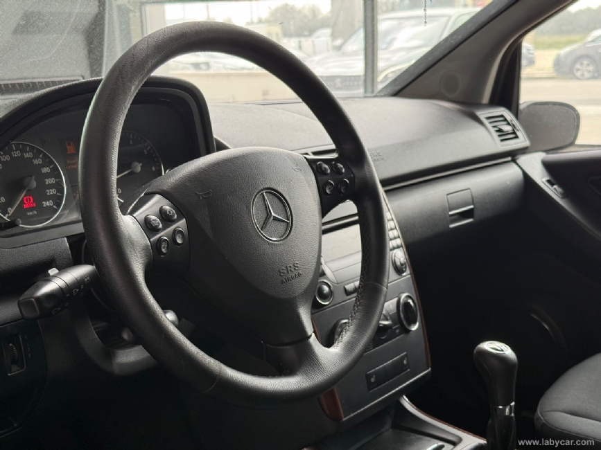 MERCEDES-BENZ Classe A