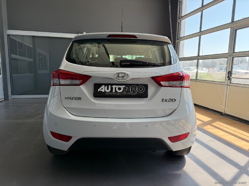 HYUNDAI ix20