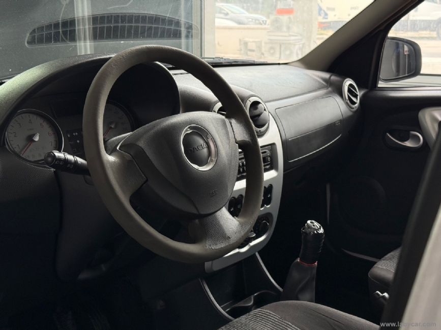 DACIA Logan