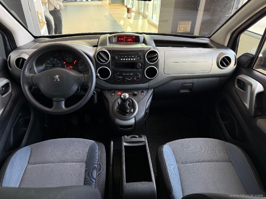 PEUGEOT Partner