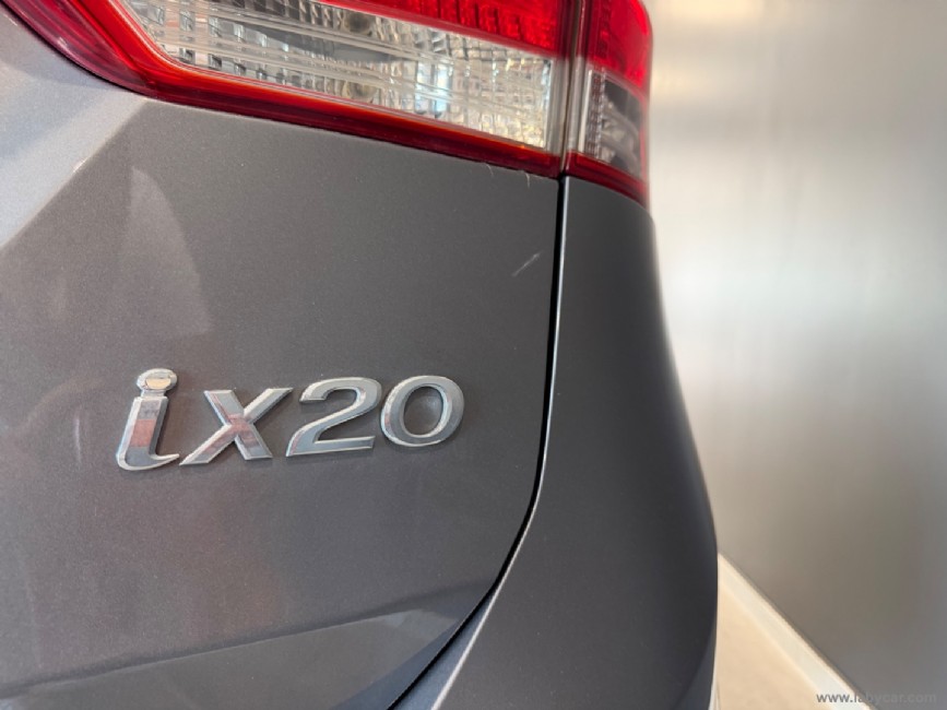 HYUNDAI ix20
