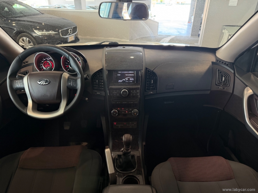 MAHINDRA XUV500