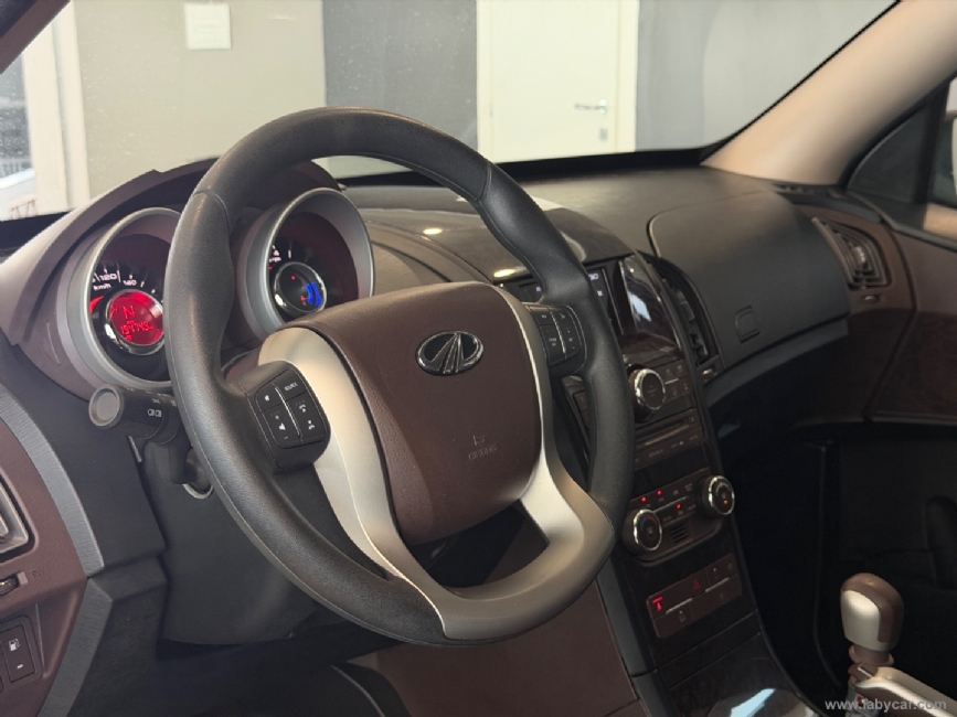 MAHINDRA XUV500
