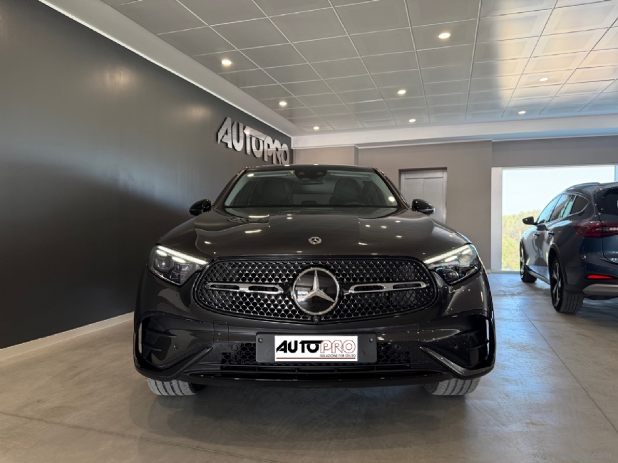 MERCEDES-BENZ GLC