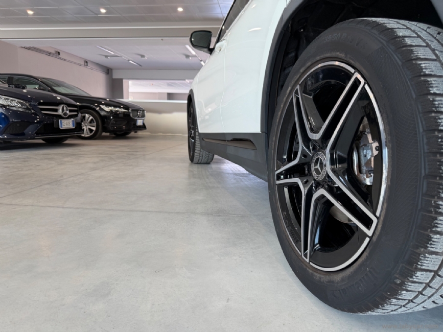 MERCEDES-BENZ Classe GLA