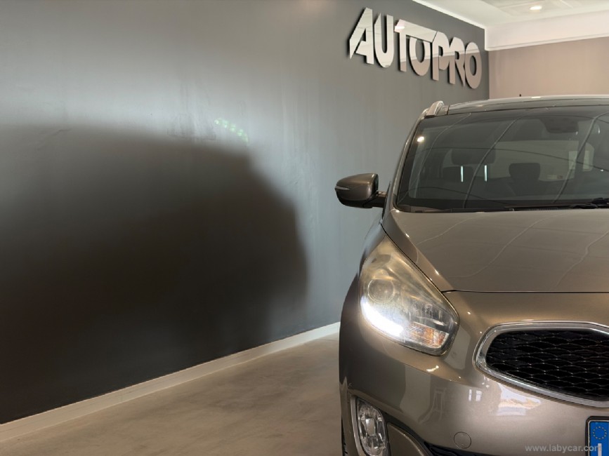 KIA Carens