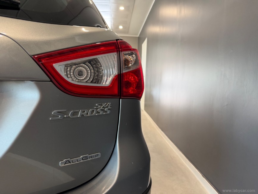 SUZUKI S-Cross