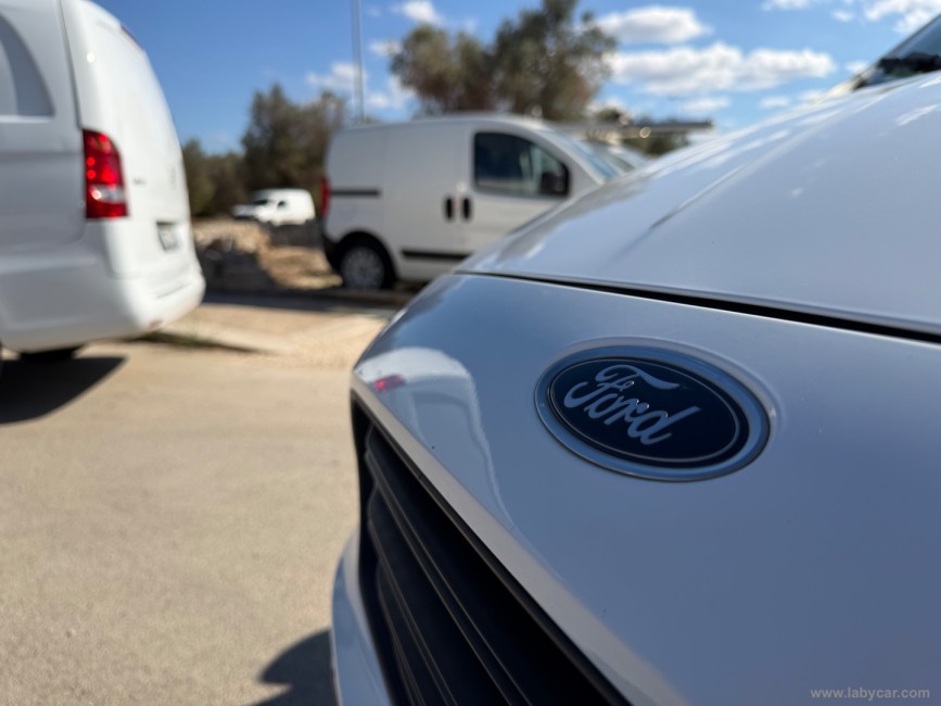 FORD Transit Courier